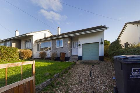 2 bedroom semi-detached bungalow to rent, Mewstone Avenue, Plymouth PL9