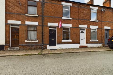 2 bedroom terraced house for sale, South Street, Chester