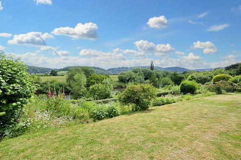 4 bedroom detached bungalow for sale, Goodrich