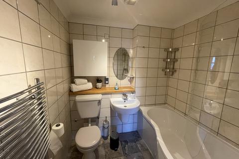 1 bedroom flat to rent, Southall, London UB2