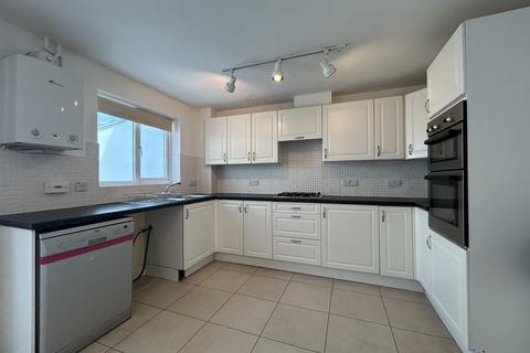 3 bedroom end of terrace house to rent, Hursley Road, Chandler's Ford