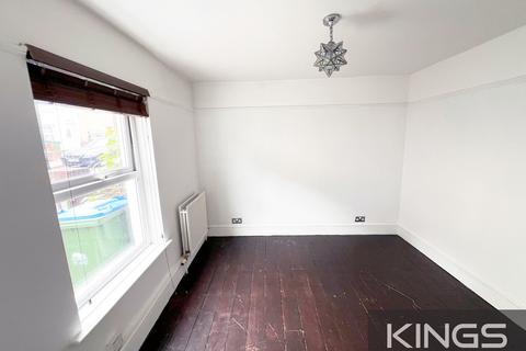 2 bedroom terraced house to rent, Earls Road, Southampton