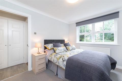 2 bedroom flat to rent, Parkchurch House, Grosvenor Avenue, London