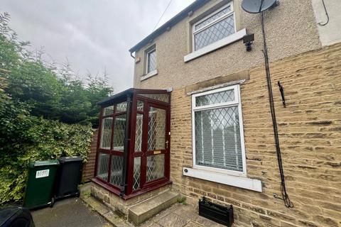 2 bedroom terraced house to rent, Wainman Street, Shipley BD17