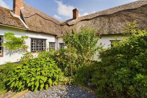 3 bedroom cottage for sale, Rempstone, Loughborough