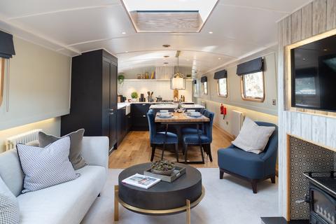 2 bedroom houseboat for sale, Salterns Lane, Bursledon, Southampton