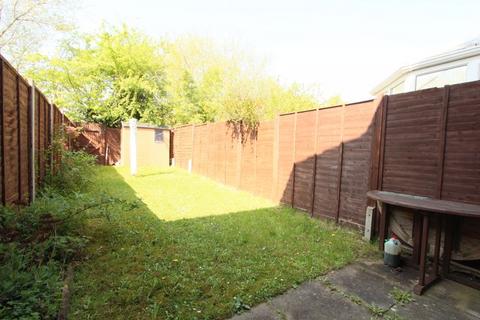 2 bedroom terraced house to rent, Walker Gardens, Southampton