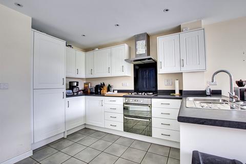3 bedroom townhouse to rent, Great High Ground, St Neots PE19