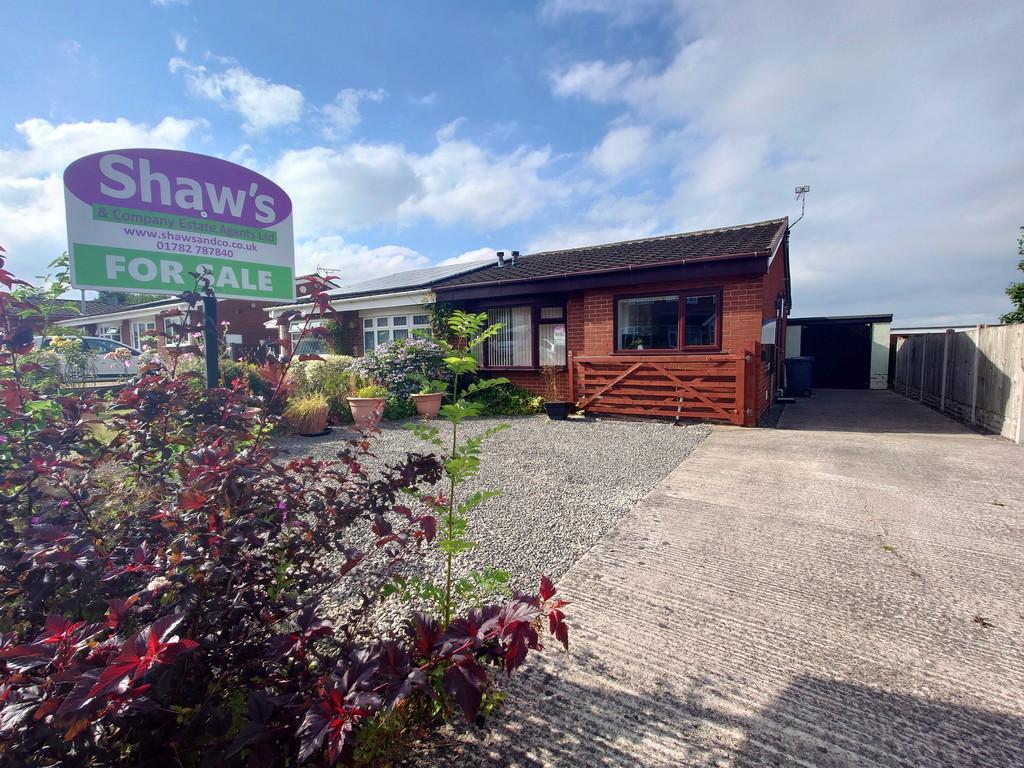 Lynn Avenue, Talke, StokeonTrent 2 bed semidetached bungalow for sale £179,950