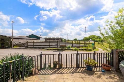 4 bedroom bungalow for sale, Brackenside Stables, Kirkby Lane,  Kirkby on Bain, Woodhall Spa