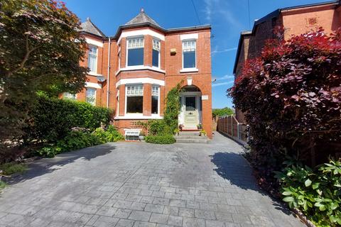 5 bedroom semi-detached house for sale, Western Road Flixton