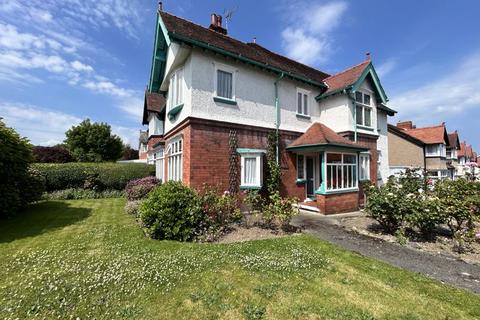 5 bedroom semi-detached house for sale, Wynnstay Road, Old Colwyn