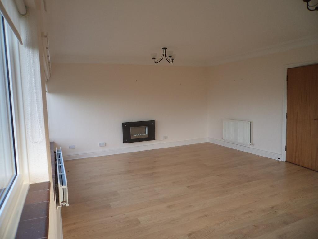 Sutcliffe Office (22)