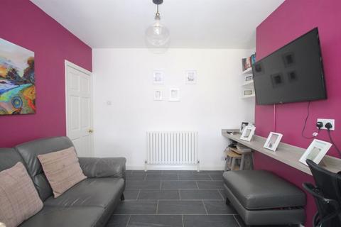 3 bedroom terraced house for sale, Hill Rise, Greenford