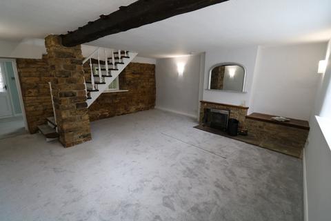 3 bedroom cottage to rent, High Street, Waltham On The Wolds