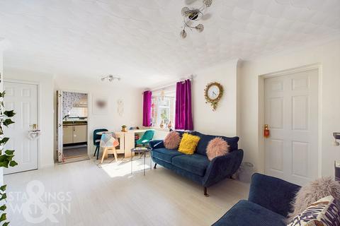 8 Ash Close, Wymondham, NR18 0HR