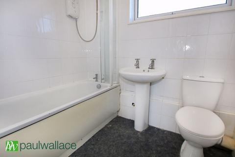 2 bedroom flat for sale, Slipe Lane, Turnford