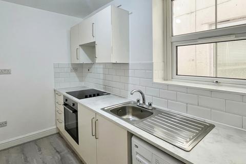 2 bedroom apartment to rent, Wordsworth avenue, Roath