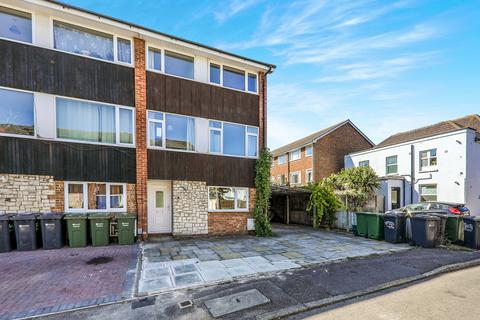 1 bedroom in a house share to rent, Queens Drive, Guildford