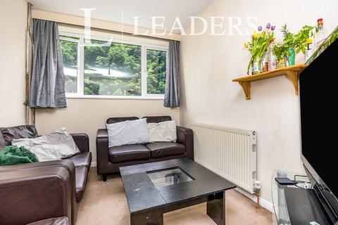 1 bedroom in a house share to rent, Queens Drive, Guildford