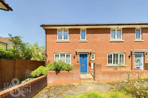 3 bedroom semi-detached house for sale, Heron Road, Queens Hill, Norwich