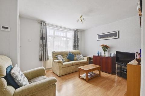 2 bedroom terraced house for sale, Hutton Lane, Harrow