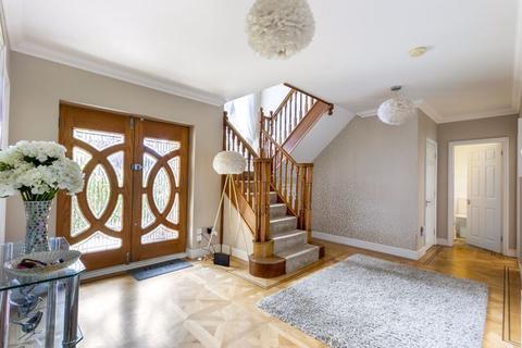 8 The Gateways, Goffs Oak, Waltham Cross, EN7 6SU