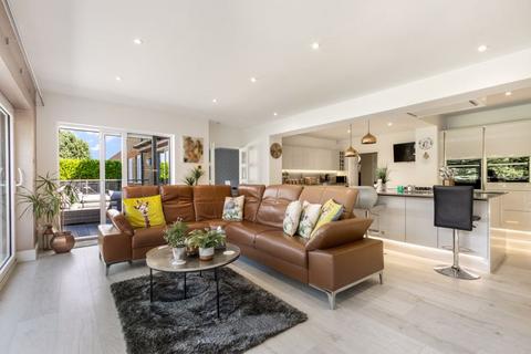 8 The Gateways, Goffs Oak, Waltham Cross, EN7 6SU