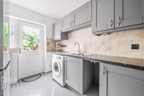 3 Dandelion Close, Rush Green, Romford, RM7 0YY
