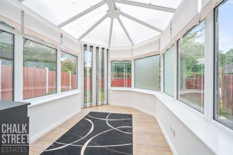 3 Dandelion Close, Rush Green, Romford, RM7 0YY