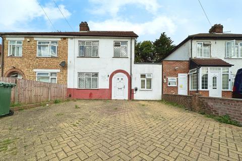 1 bedroom semi-detached house to rent, Willow Tree Close