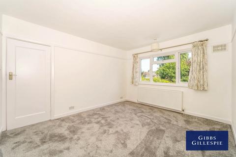 2 bedroom flat to rent, Shaftesbury Avenue, South Harrow, Middlesex HA2 0AW