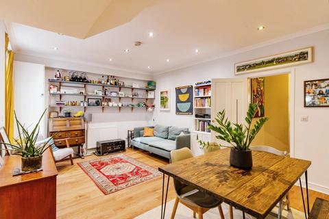 2 bedroom flat to rent, Flaxman Road, SE5