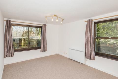 1 bedroom property to rent, Midsummer Court, Manhattan Drive, Cambridge, CB4