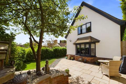 3 bedroom detached house for sale, Church Road, Newport TF10