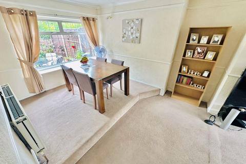 3 bedroom semi-detached house for sale, Birmingham New Road, Bilston WV14