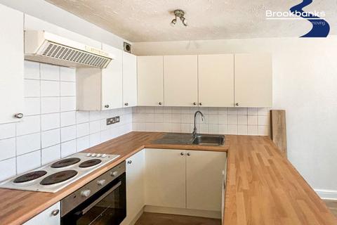 1 bedroom maisonette to rent, Kenwyn Road, Dartford, DA1