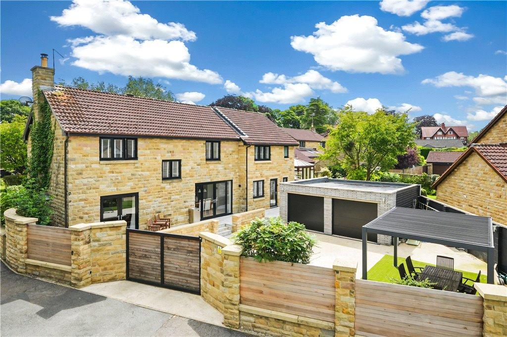 Drive, Collingham... 4 bed detached house for sale £799,950