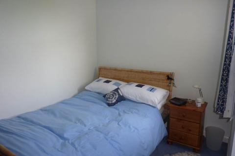2 bedroom flat to rent, West Ferryfield, Fettes, Edinburgh
