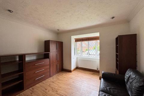 2 bedroom end of terrace house for sale, Brookend Drive, Barton Le Clay, Bedfordshire, MK45 4SQ