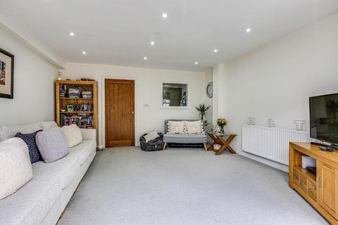 42c Limpsfield Road, South Croydon, CR2 9EA
