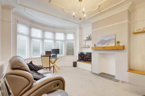 1 bedroom apartment for sale, Hildaville Drive, Westcliff-on-sea, SS0