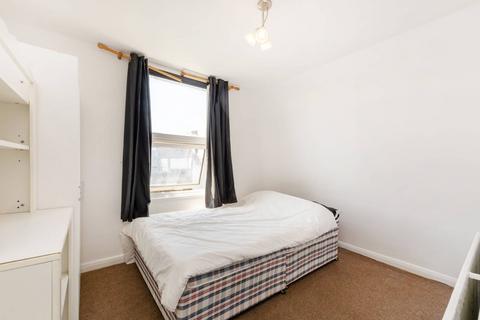 2 bedroom flat to rent, Cathles Road, Clapham South, London, SW12