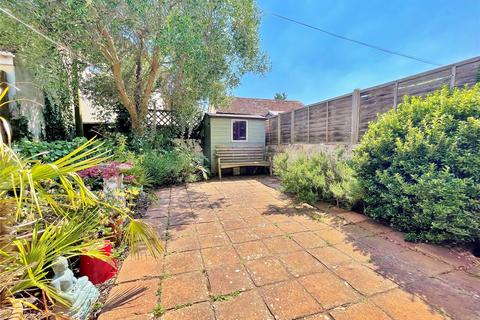 3 bedroom end of terrace house for sale, Tarring Road, Worthing, West Sussex, BN11