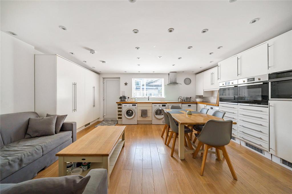 Bungalow Kitchen