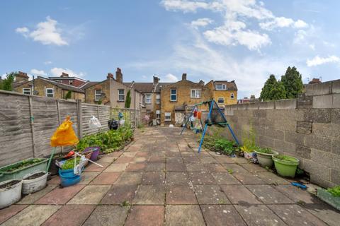 3 bedroom terraced house for sale, Ceres Road, Plumstead