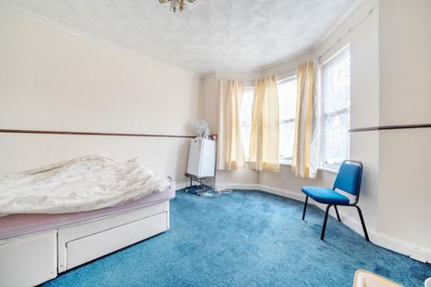 46 Ceres Road, London, SE18 1HP