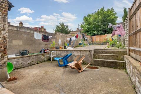 46 Ceres Road, London, SE18 1HP