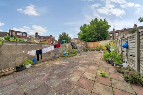 46 Ceres Road, London, SE18 1HP