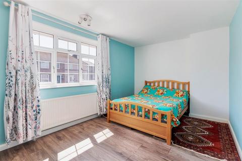 2 bedroom house for sale, Malmesbury Road, Morden SM4